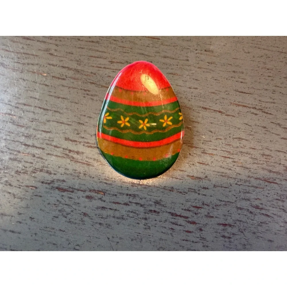 Vintage  Easter Egg Brooch Pin Red Green Floral Spring Jewelry